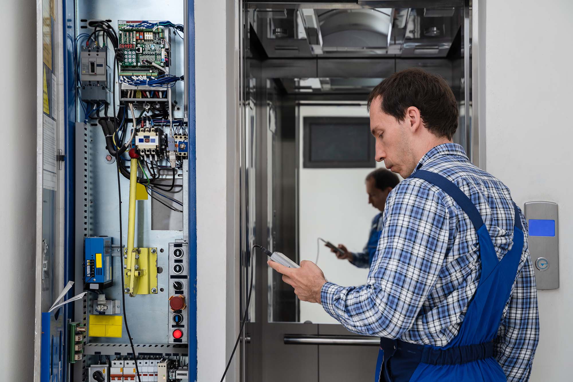 Aufzugüberprüfung Elektrik